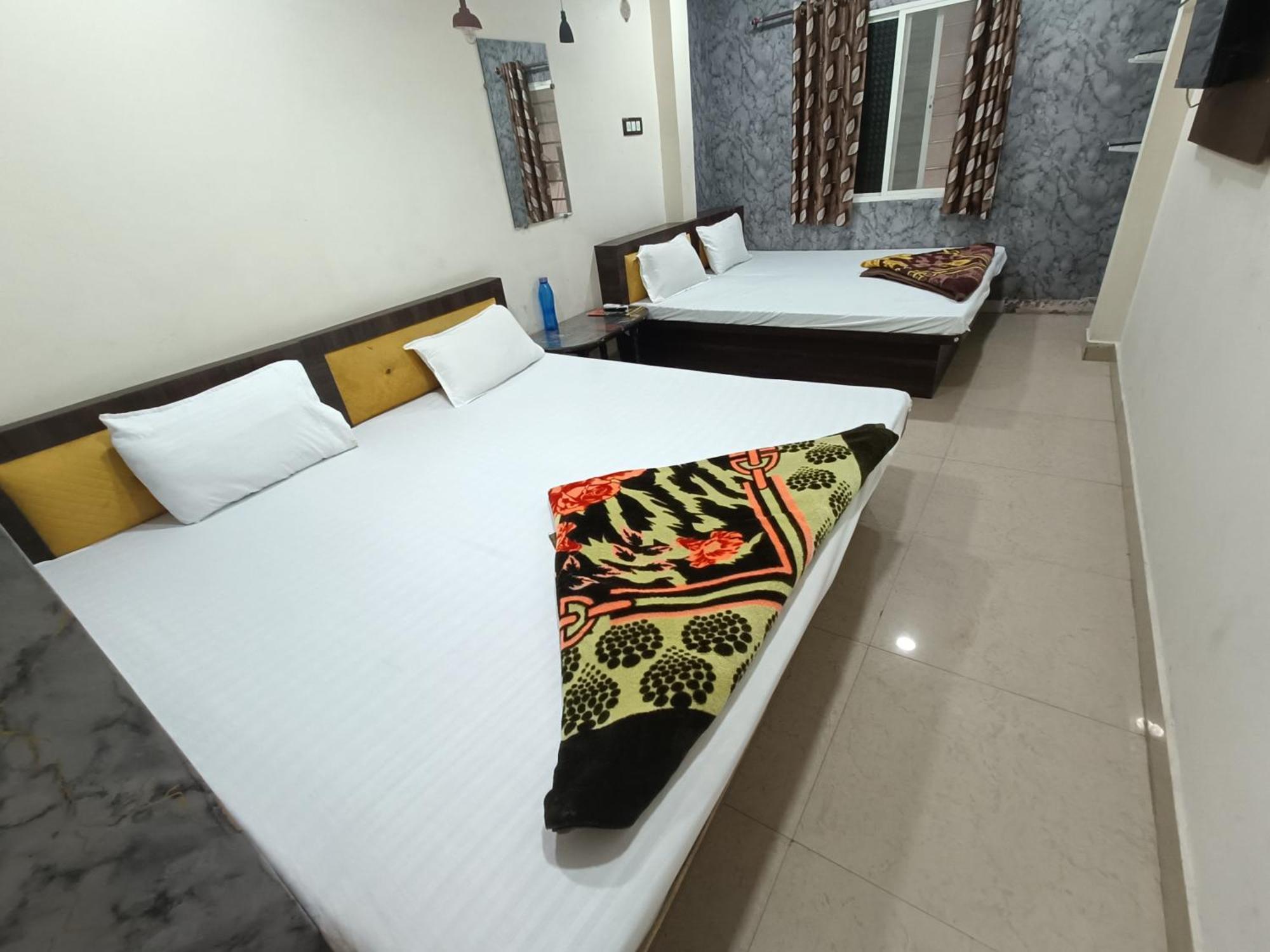 Ginger Hotels Ujjain Tower Kshipra Inn-Family Stay Airconditioned Hotel 외부 사진