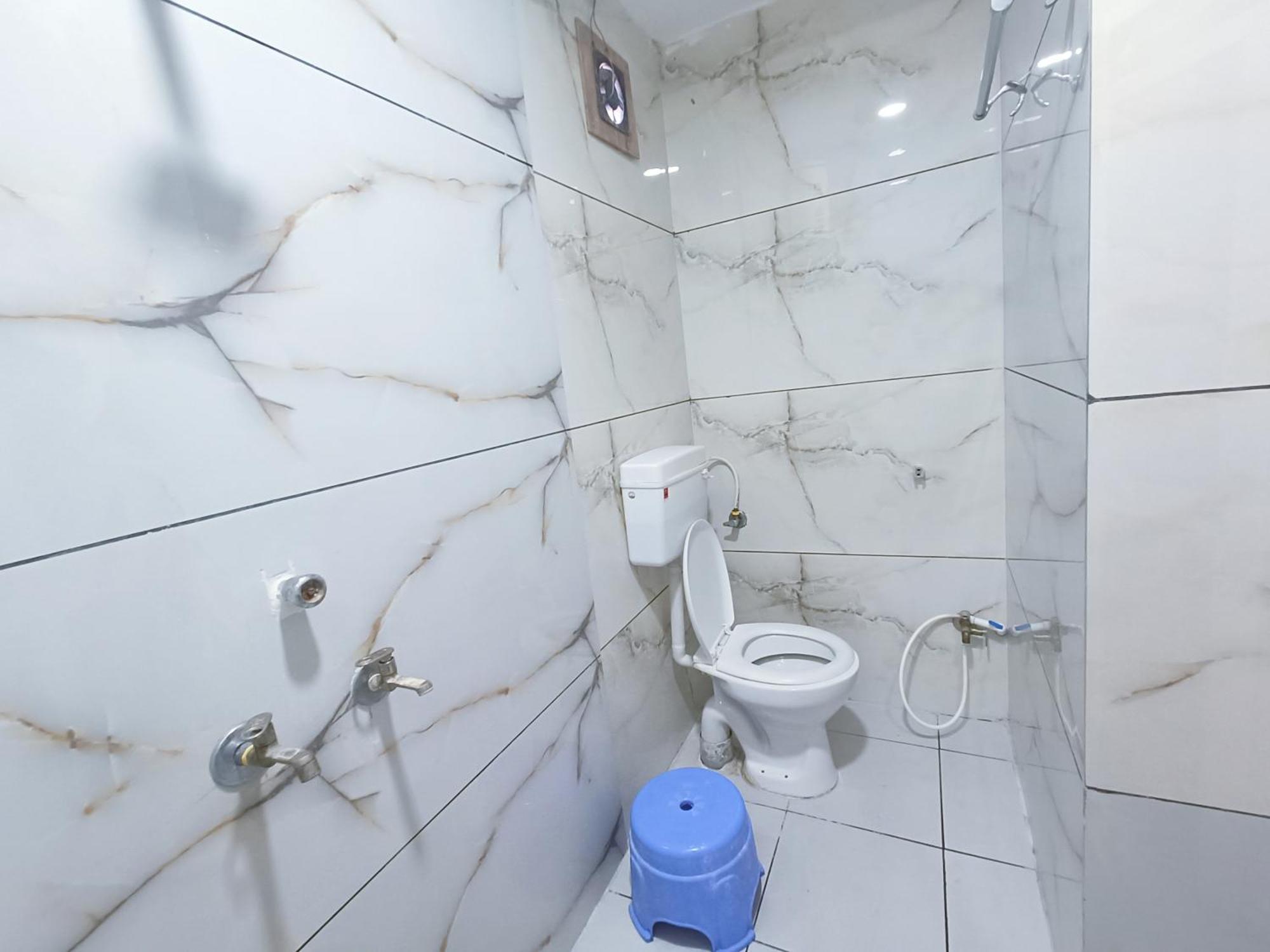 Ginger Hotels Ujjain Tower Kshipra Inn-Family Stay Airconditioned Hotel 외부 사진